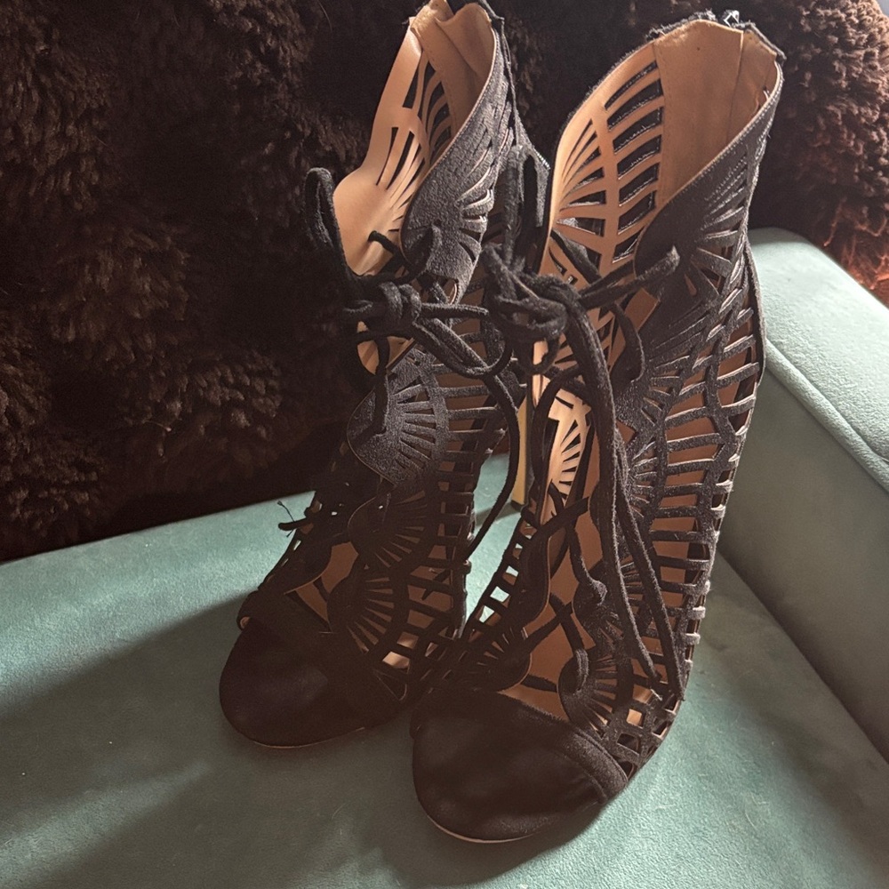 Elegant Black Lace-Up Women's Shoes
